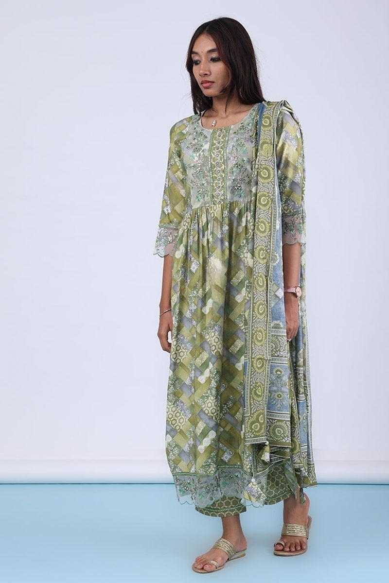 Green Intricate floral & geometric printed Kurta, straight cut pants & printed dupatta