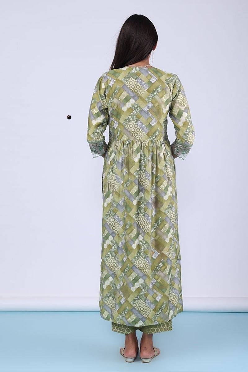 Green Intricate floral & geometric printed Kurta, straight cut pants & printed dupatta